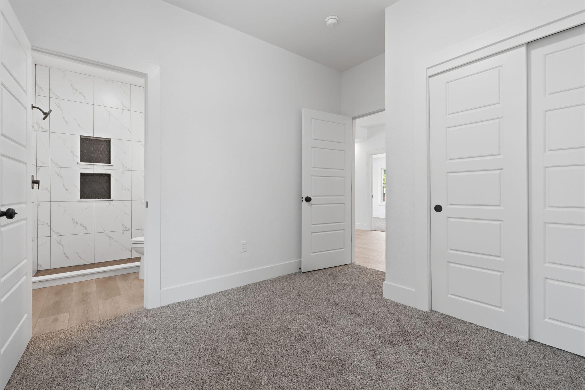 1145 D Street Reedley, CA 93654 - Photo 18 of 40 27-1145_D_St_-_Reedley_CA_026