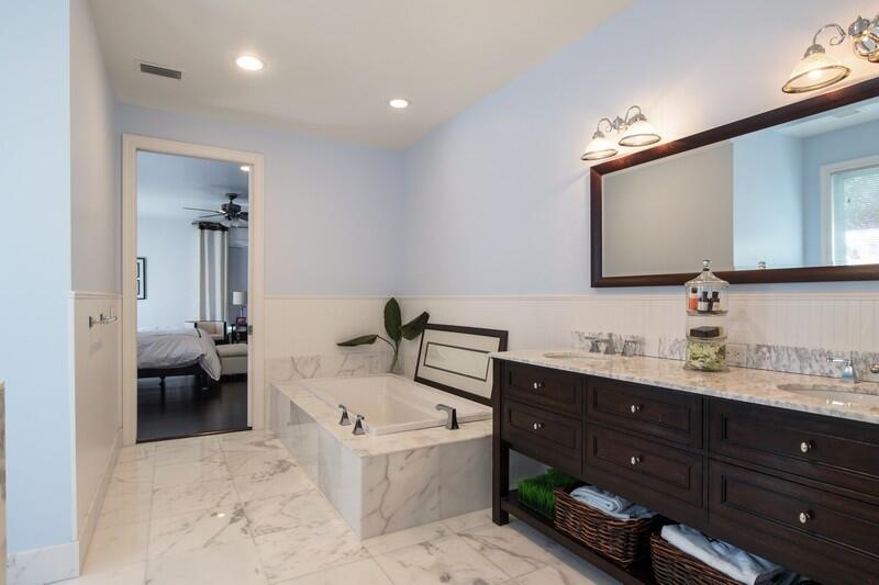 225 Northeast 3rd Court Boca Raton, FL 33432 - Photo 9 of 12 09_225NE3rdCt_2028_FlexMLS800x600_800x60