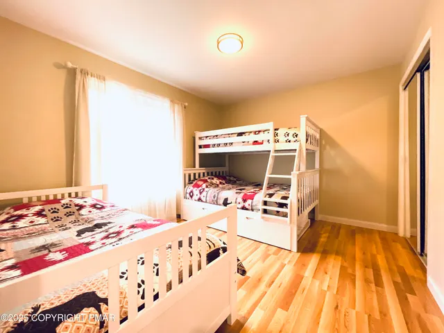 $2,600 | 157 Main Street, Gouldsboro, PA 18424