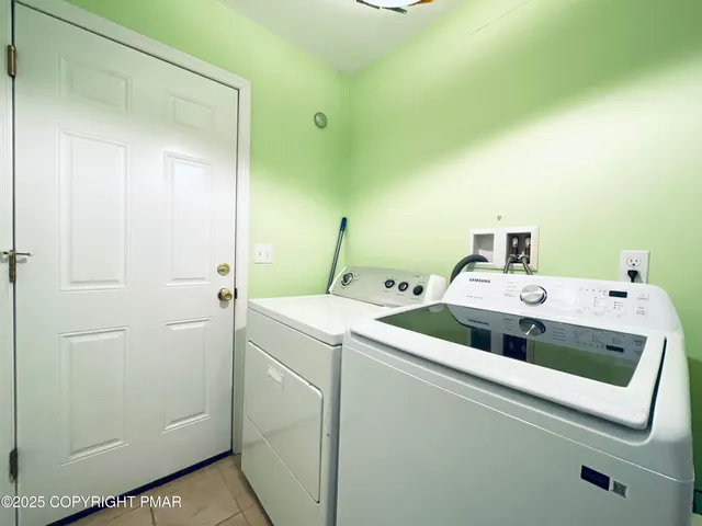 $2,600 | 157 Main Street, Gouldsboro, PA 18424