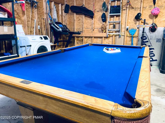 $2,600 | 157 Main Street, Gouldsboro, PA 18424