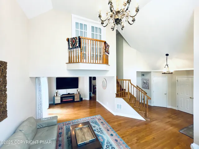 $2,600 | 157 Main Street, Gouldsboro, PA 18424