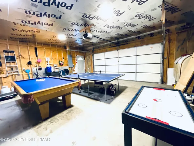 $2,600 | 157 Main Street, Gouldsboro, PA 18424