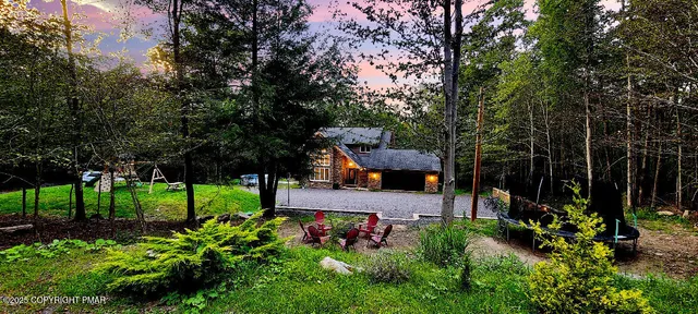 $2,600 | 157 Main Street, Gouldsboro, PA 18424