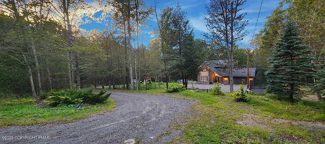 $2,600 | 157 Main Street, Gouldsboro, PA 18424