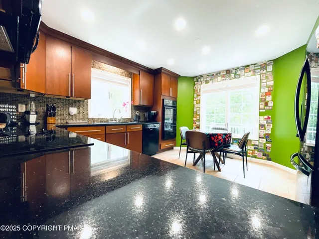 $2,600 | 157 Main Street, Gouldsboro, PA 18424