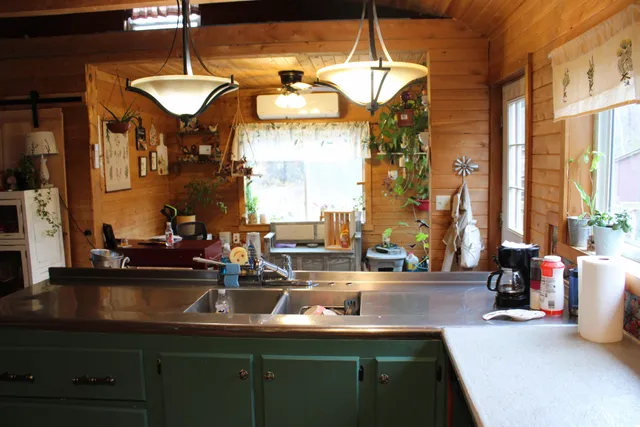 $183,500 | 95 South Chester Road, Chester, ME 04457