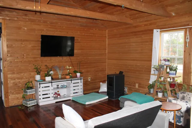 $183,500 | 95 South Chester Road, Chester, ME 04457