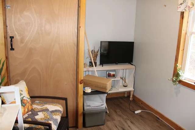 $183,500 | 95 South Chester Road, Chester, ME 04457