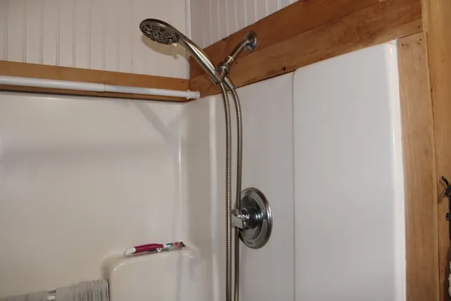 $183,500 | 95 South Chester Road, Chester, ME 04457