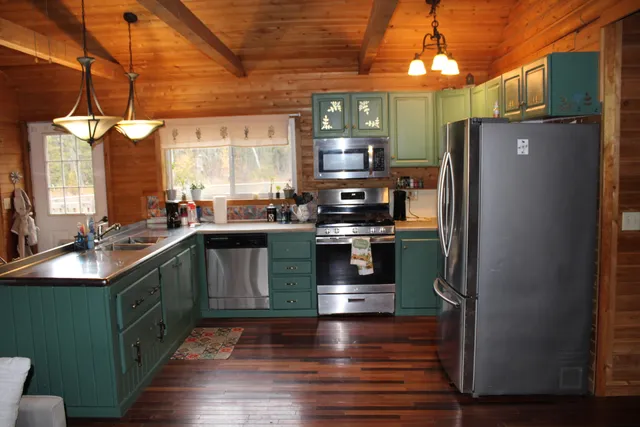 $183,500 | 95 South Chester Road, Chester, ME 04457