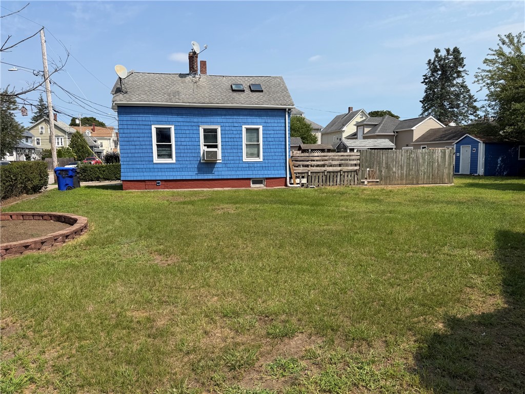 43 Appleton Avenue Pawtucket, RI 02860 - Photo 3 of 15 Gallery Image 3