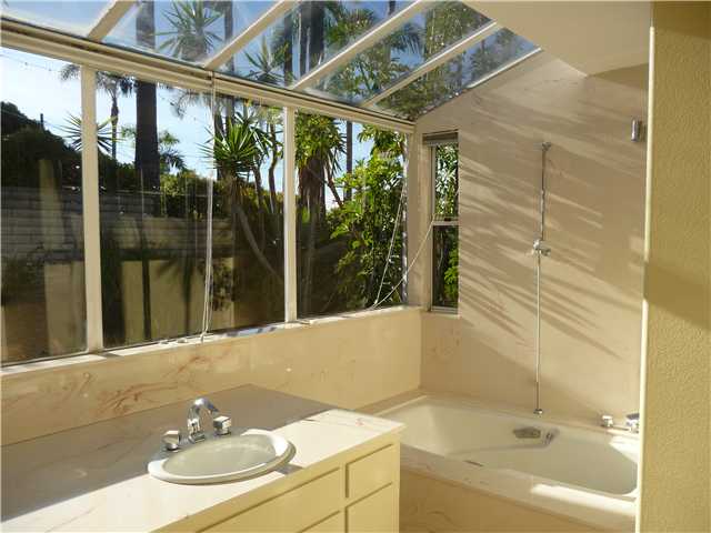 4134 Skyline Road Carlsbad, CA 92008 - Photo 18 of 25 Gallery Image 18