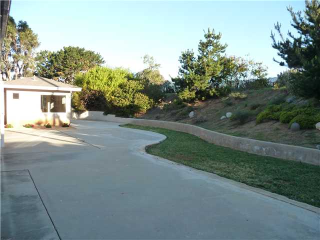 4134 Skyline Road Carlsbad, CA 92008 - Photo 23 of 25 Gallery Image 23