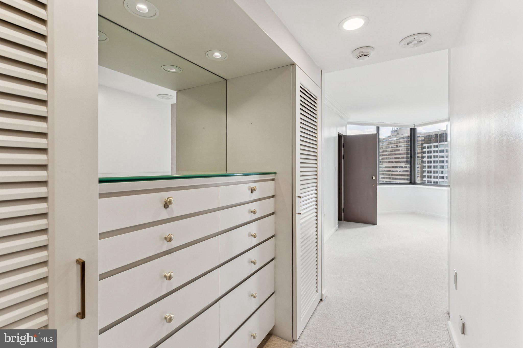 202 West Rittenhouse Square, Unit 1106 Philadelphia, PA 19103 - Photo 19 of 50