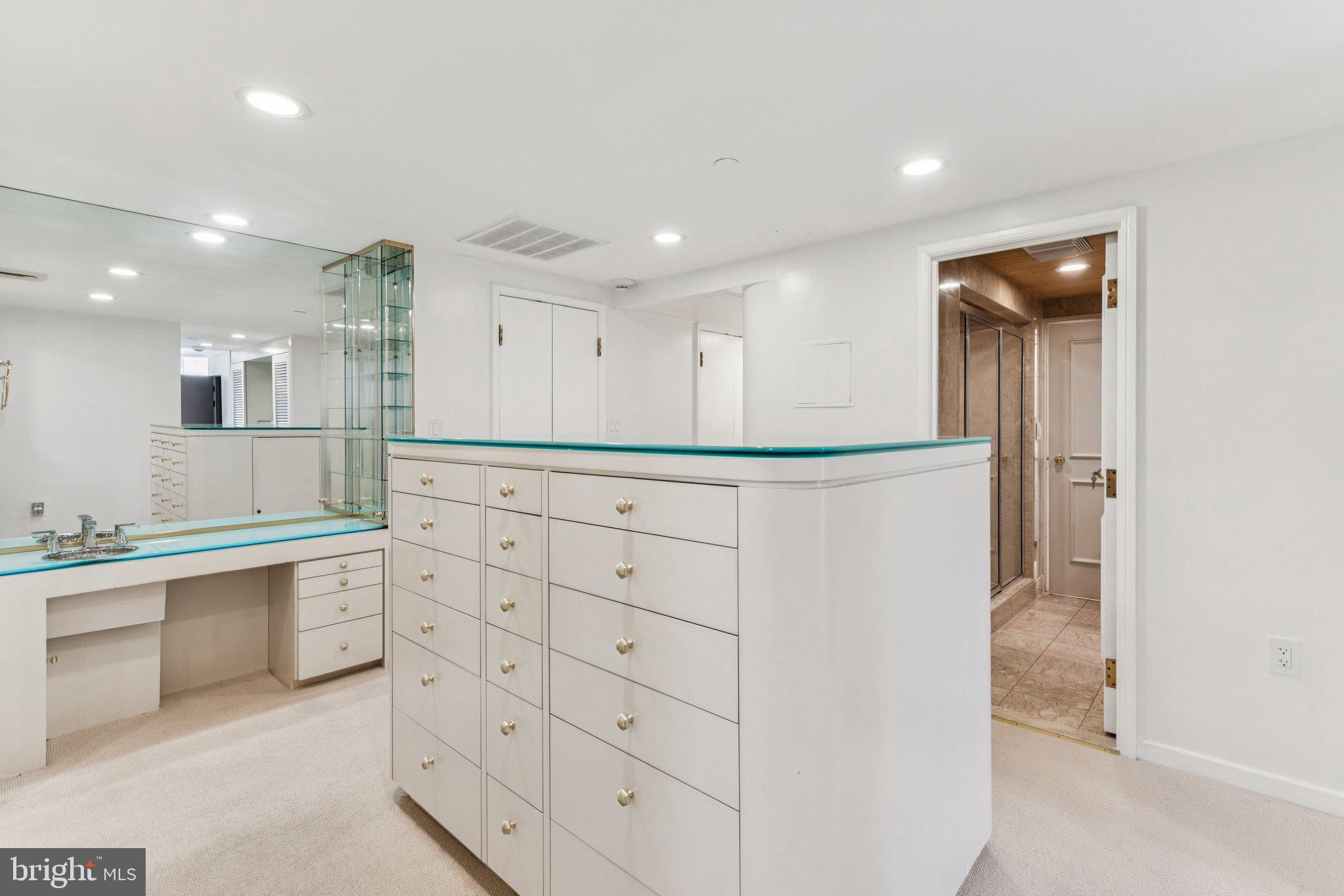 202 West Rittenhouse Square, Unit 1106 Philadelphia, PA 19103 - Photo 23 of 50