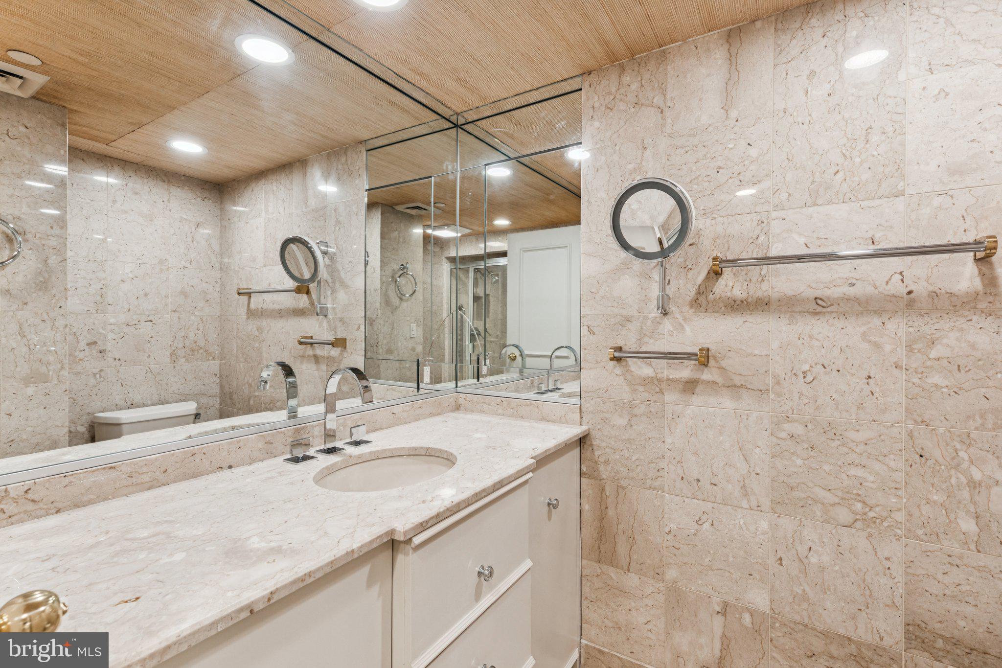 202 West Rittenhouse Square, Unit 1106 Philadelphia, PA 19103 - Photo 28 of 50