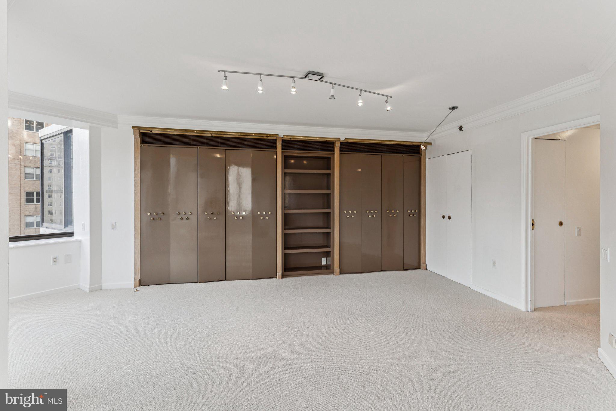 202 West Rittenhouse Square, Unit 1106 Philadelphia, PA 19103 - Photo 32 of 50