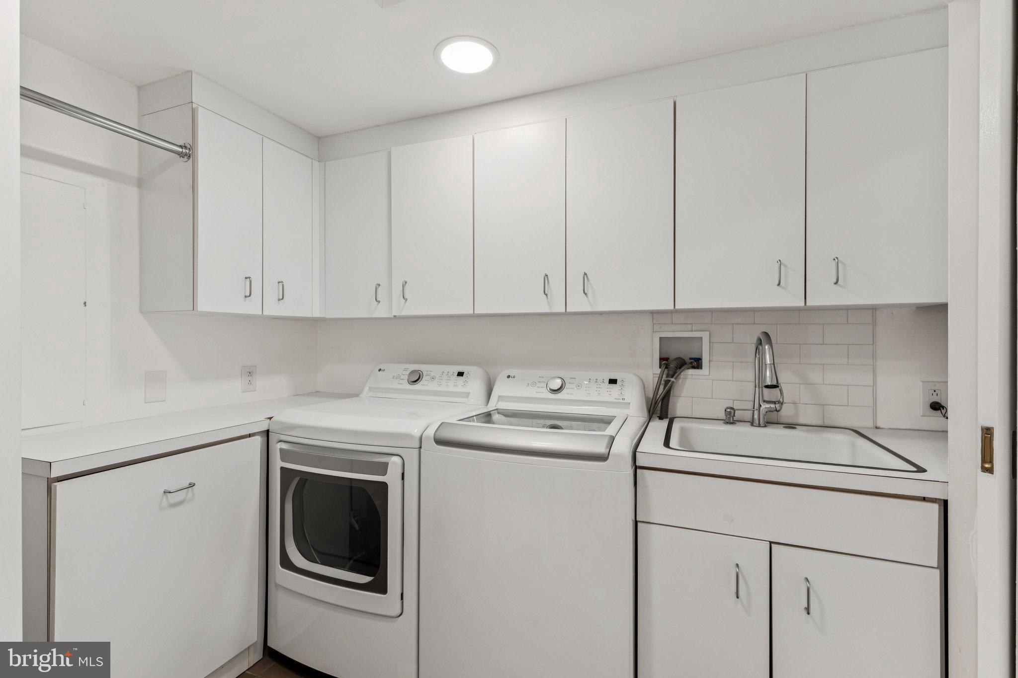 202 West Rittenhouse Square, Unit 1106 Philadelphia, PA 19103 - Photo 34 of 50