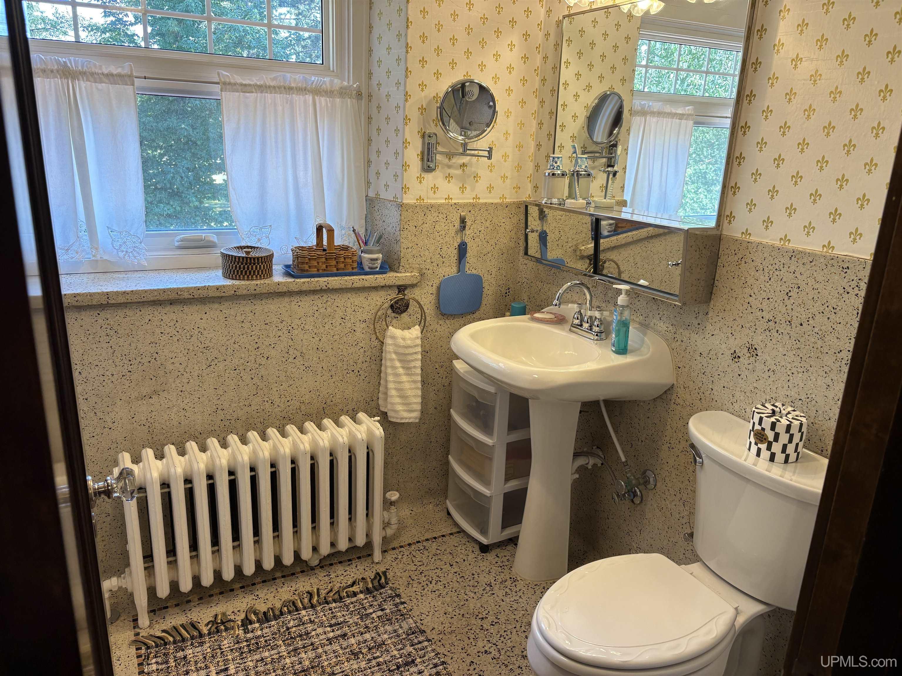 613 2nd Avenue North Hurley, WI 54534 - Photo 29 of 63