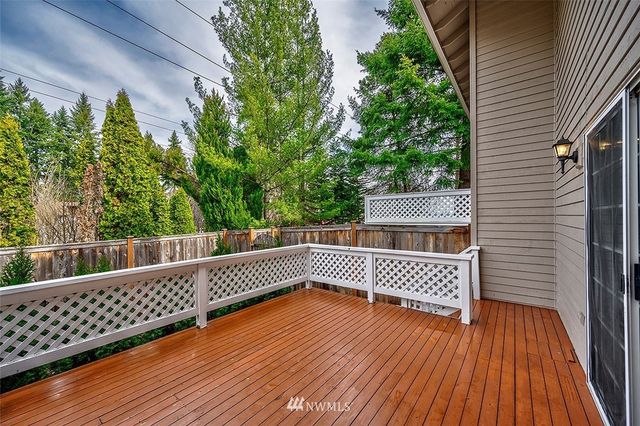 $725,600 | 13410 Northeast 89th Court, Redmond, WA 98052