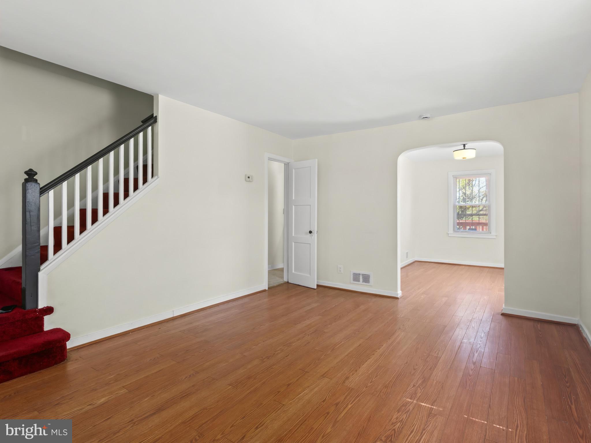 101 Upmanor Road Baltimore, MD 21229 - Photo 4 of 40 Gallery Image 4