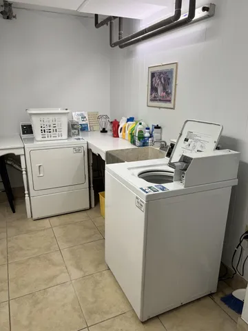 $220,000 | 22 Zurich Court, Unit 2, Geneva, WI 53147