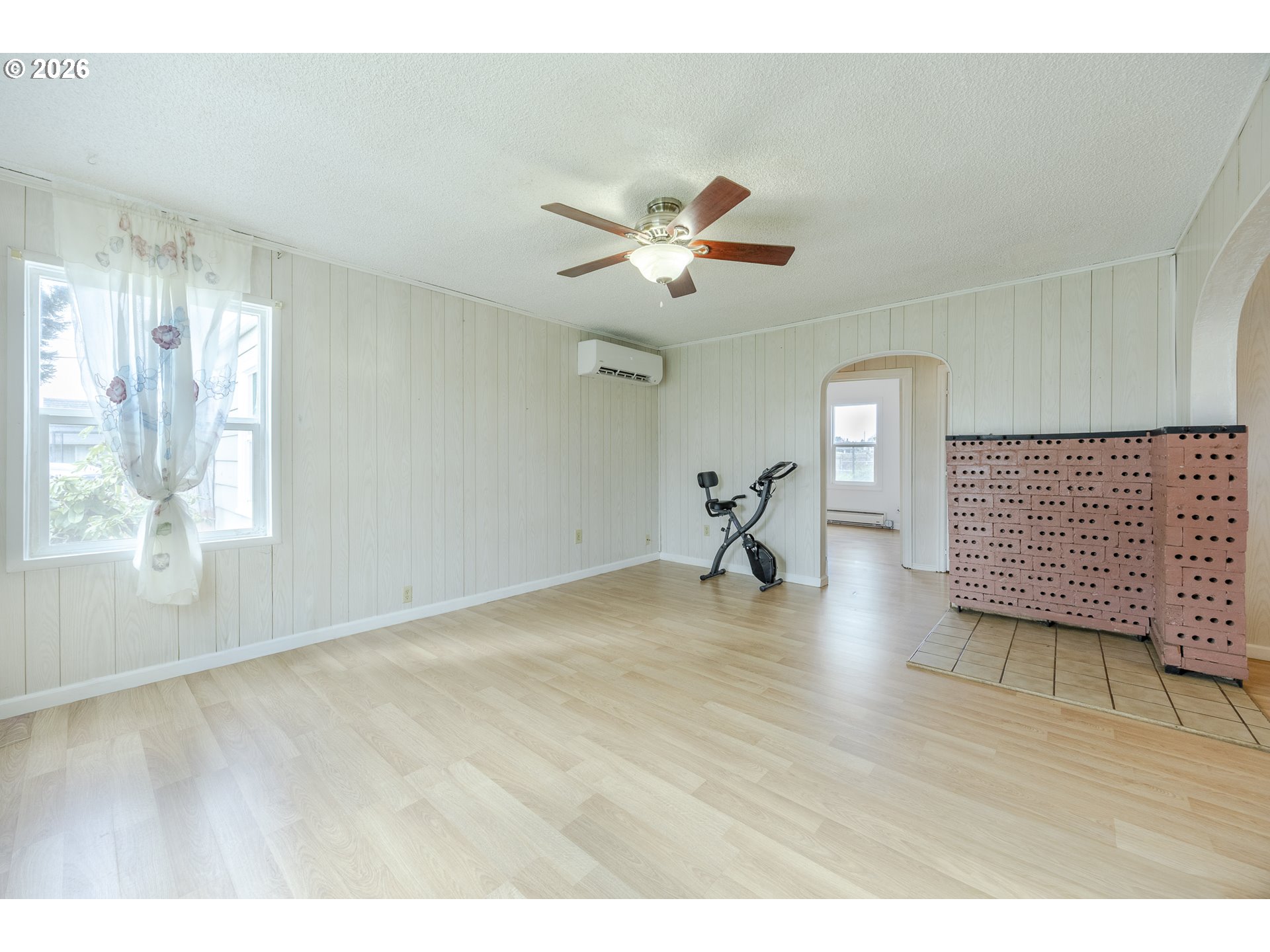 2240 5th Street Springfield, OR 97477 - Photo 5 of 40 Gallery Image 5