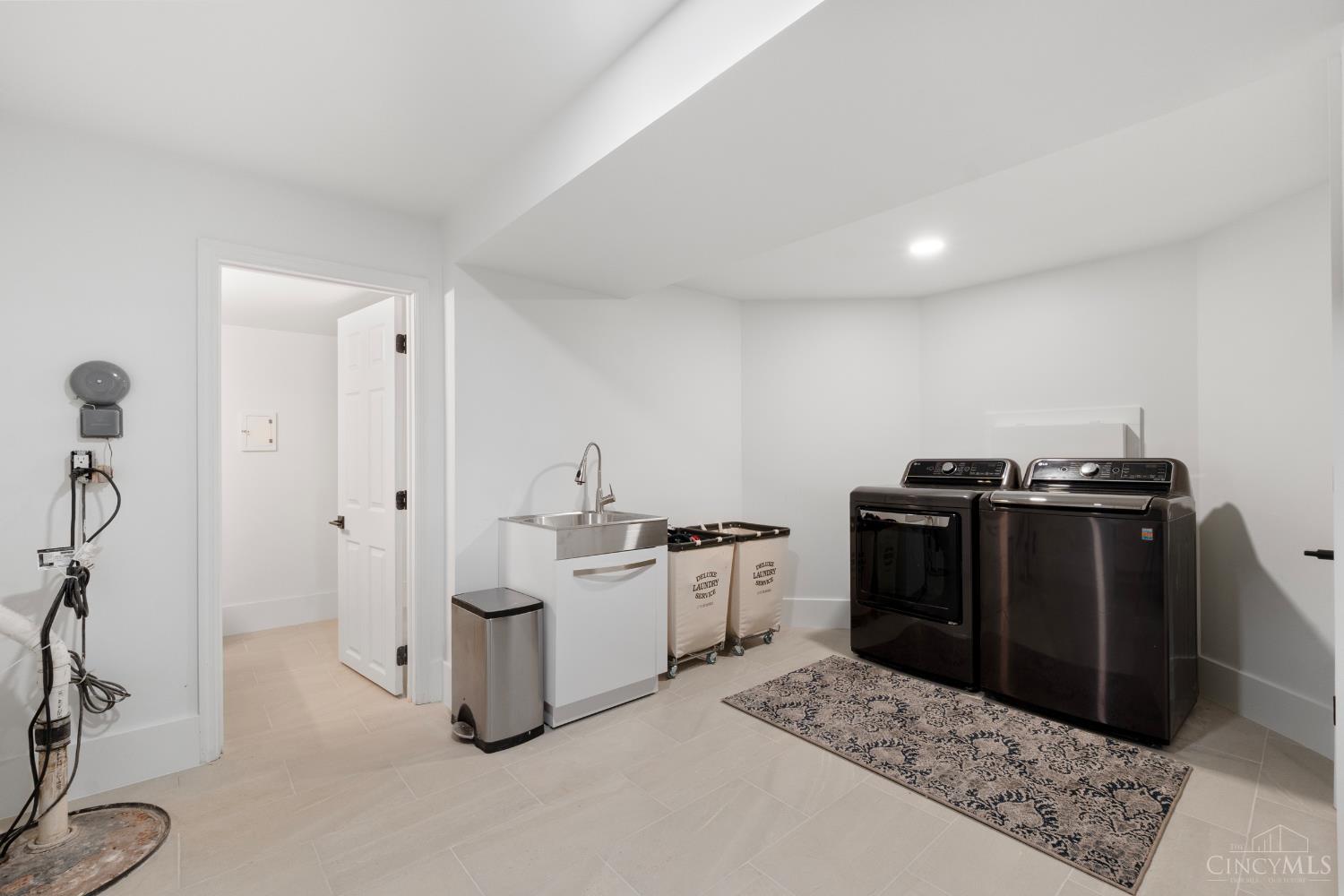 8205 Blome Road Cincinnati, OH 45243 - Photo 36 of 42 Gallery Image 36