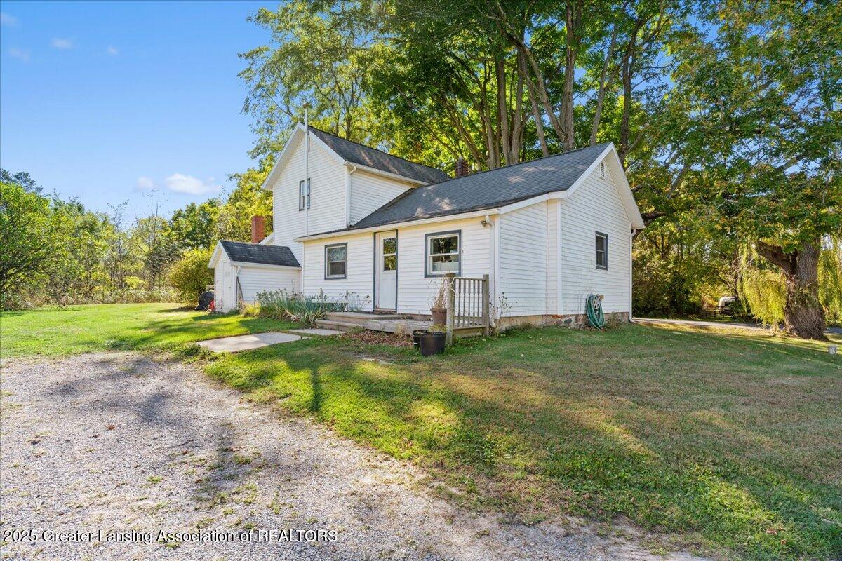 13947 Shaftsburg Road Perry, MI 48872 - Photo 10 of 26 12-Media Jett - 15