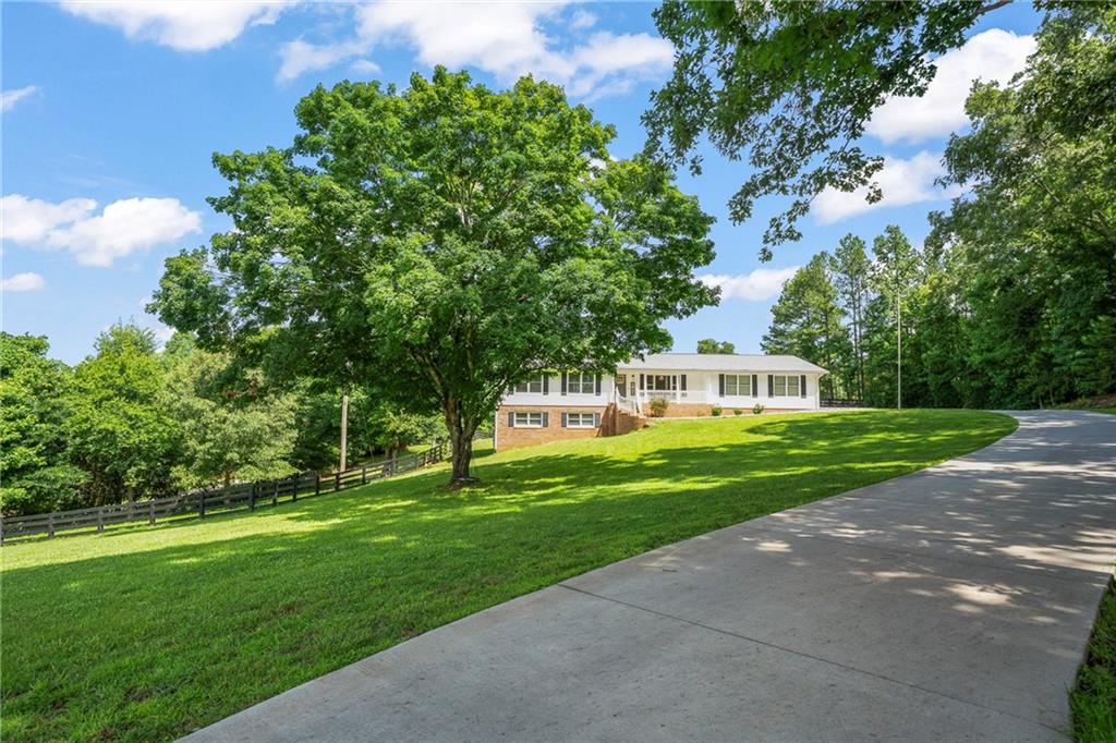 851 Lacy Road Canton, GA 30115 - Photo 2 of 63