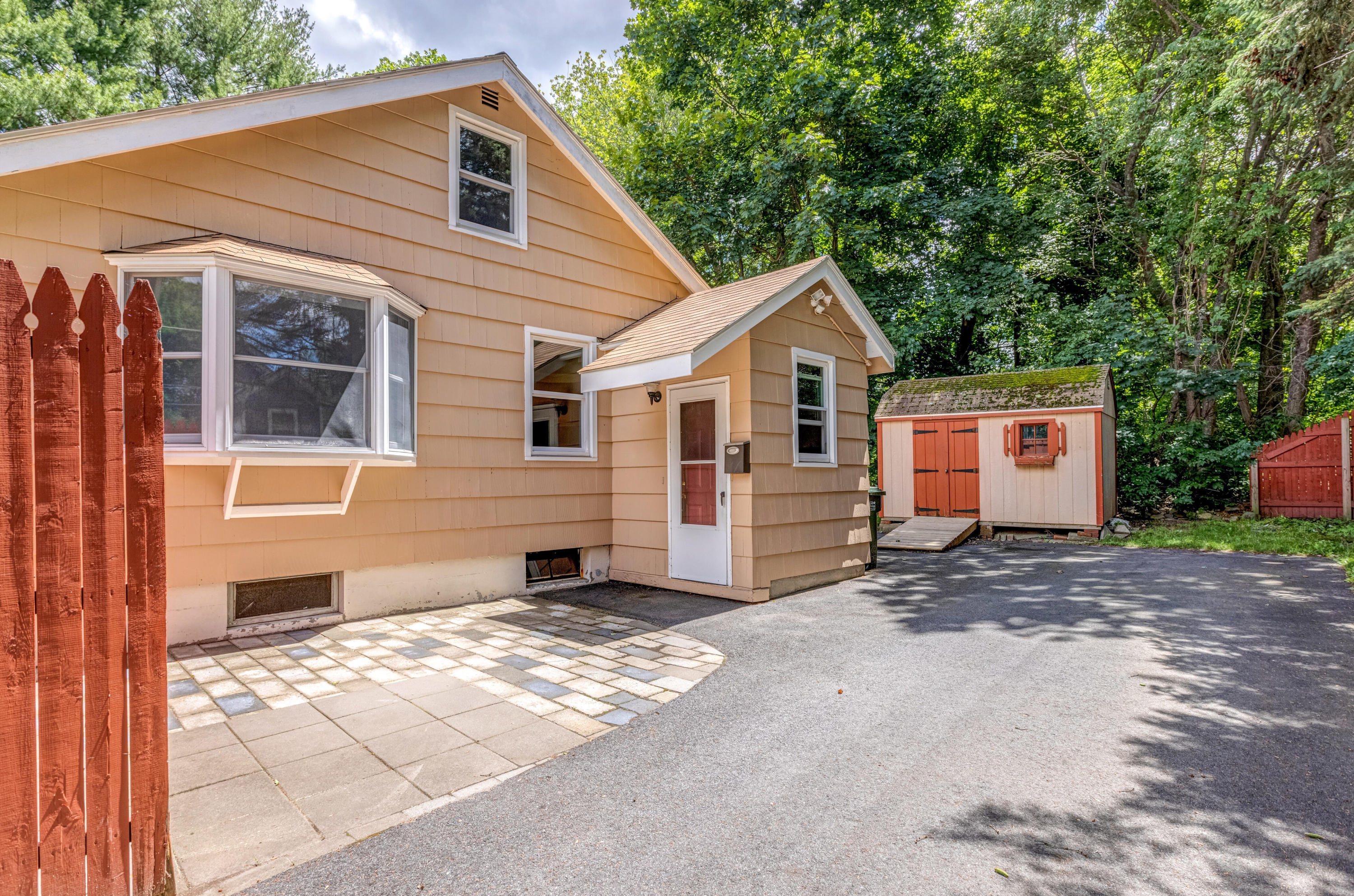 54 Wythburn Road South Portland, ME 04106 - Photo 3 of 35 54 Wythburn Rd South Portland-print-003-