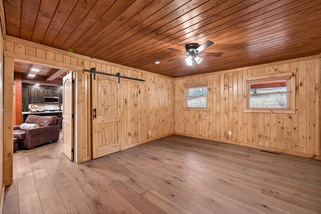 24 Earnest Alta Circle Blue Ridge, GA 30513 - Photo 16 of 38 Main floor bedroom