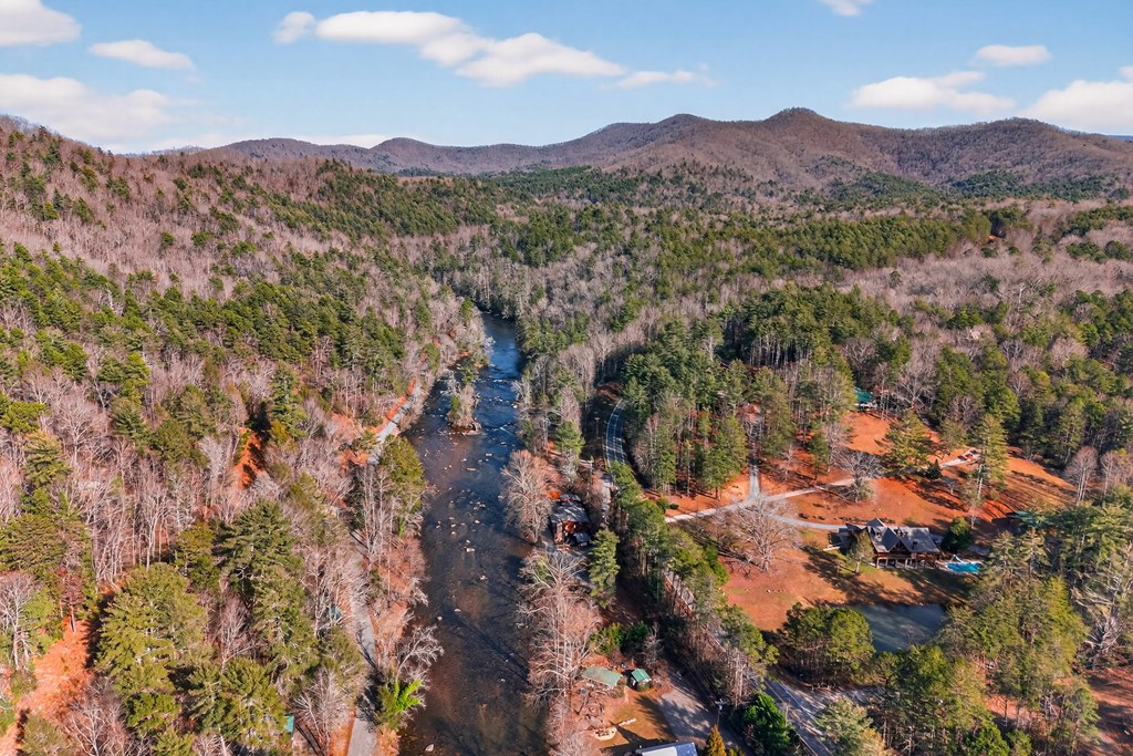 24 Earnest Alta Circle Blue Ridge, GA 30513 - Photo 3 of 38 Just across from the Toccoa River