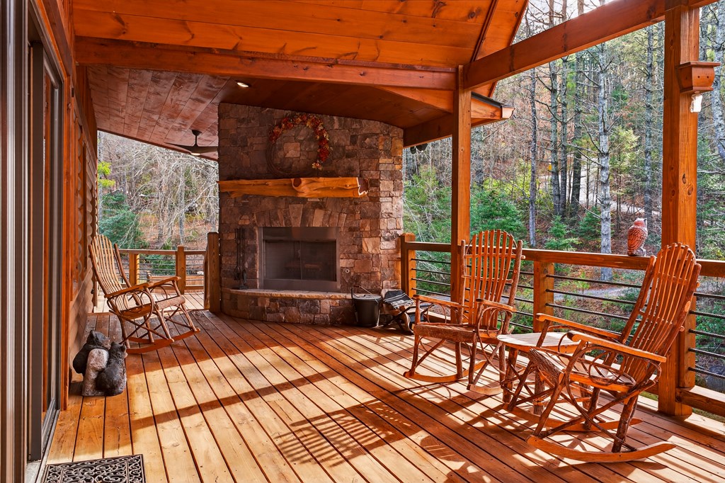 24 Earnest Alta Circle Blue Ridge, GA 30513 - Photo 34 of 38 Massive wrap around deck