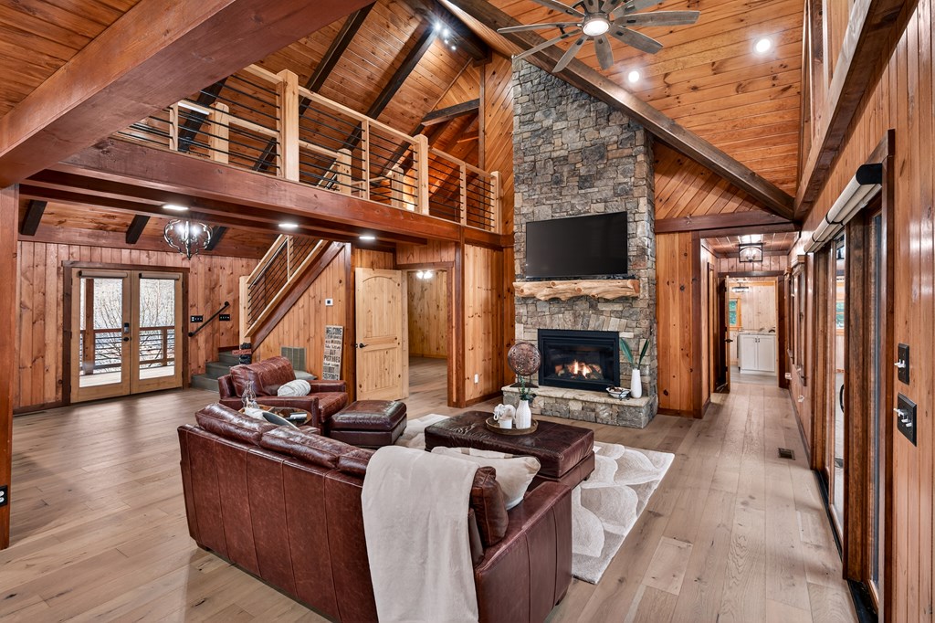 24 Earnest Alta Circle Blue Ridge, GA 30513 - Photo 4 of 38