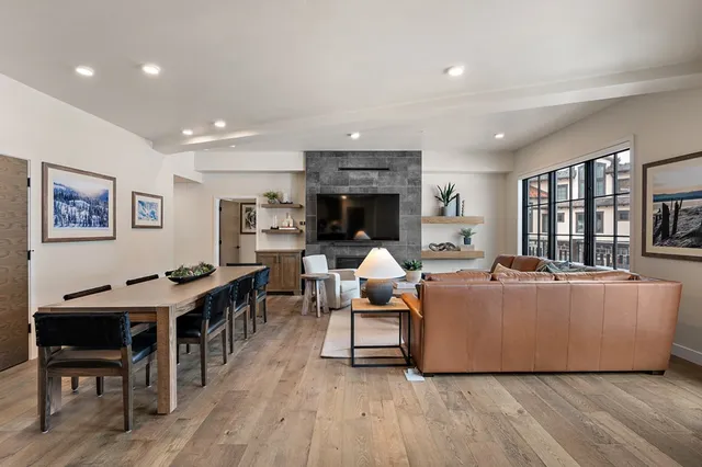 $1,999,000 | 740 Village Drive, Unit 301, Donnelly, ID 83615