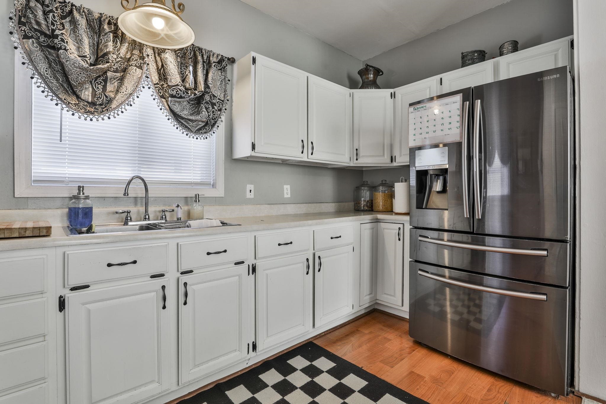 97 Dearborn Street Manchester, NH 03103 - Photo 15 of 33