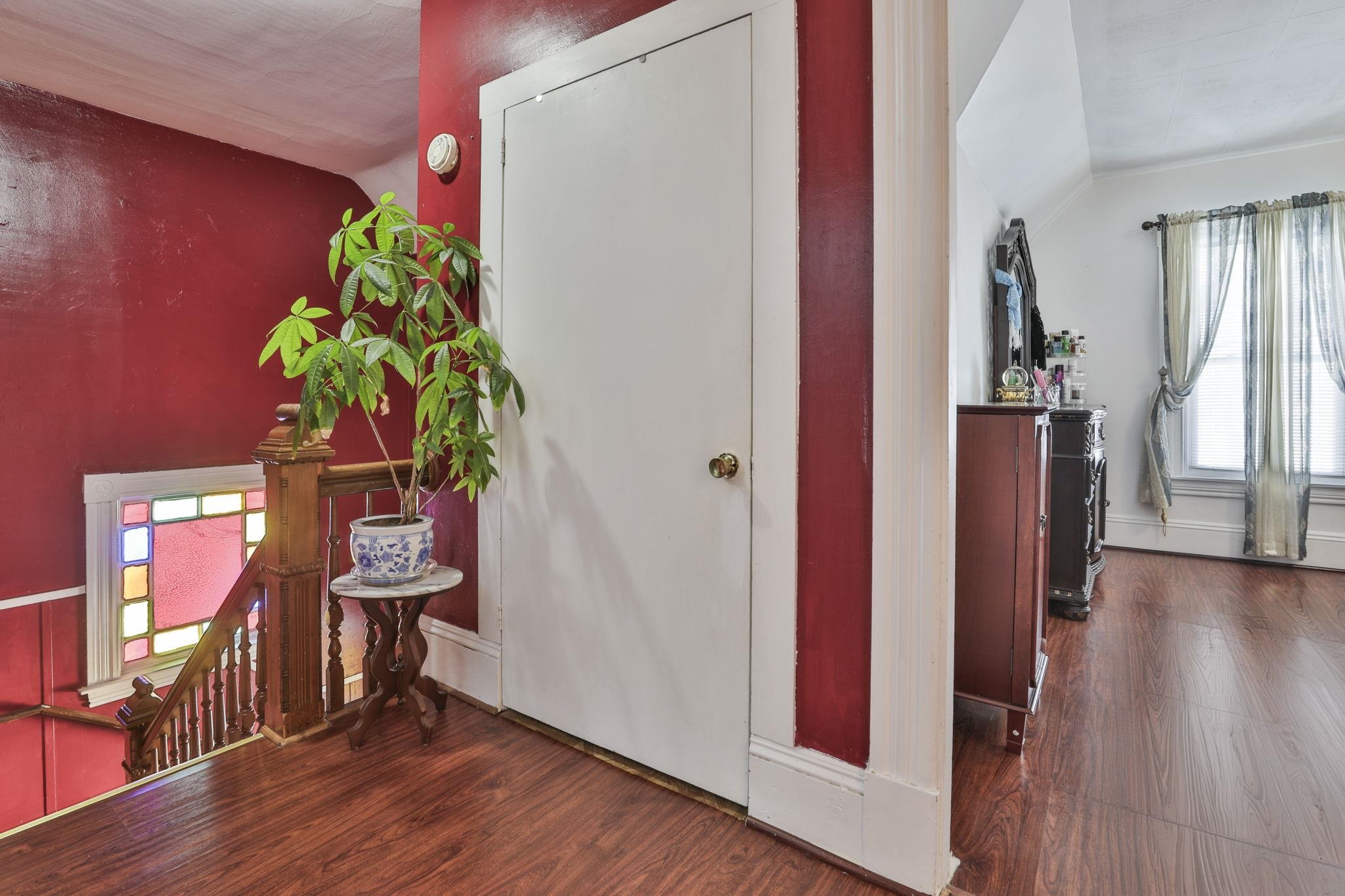 97 Dearborn Street Manchester, NH 03103 - Photo 22 of 33