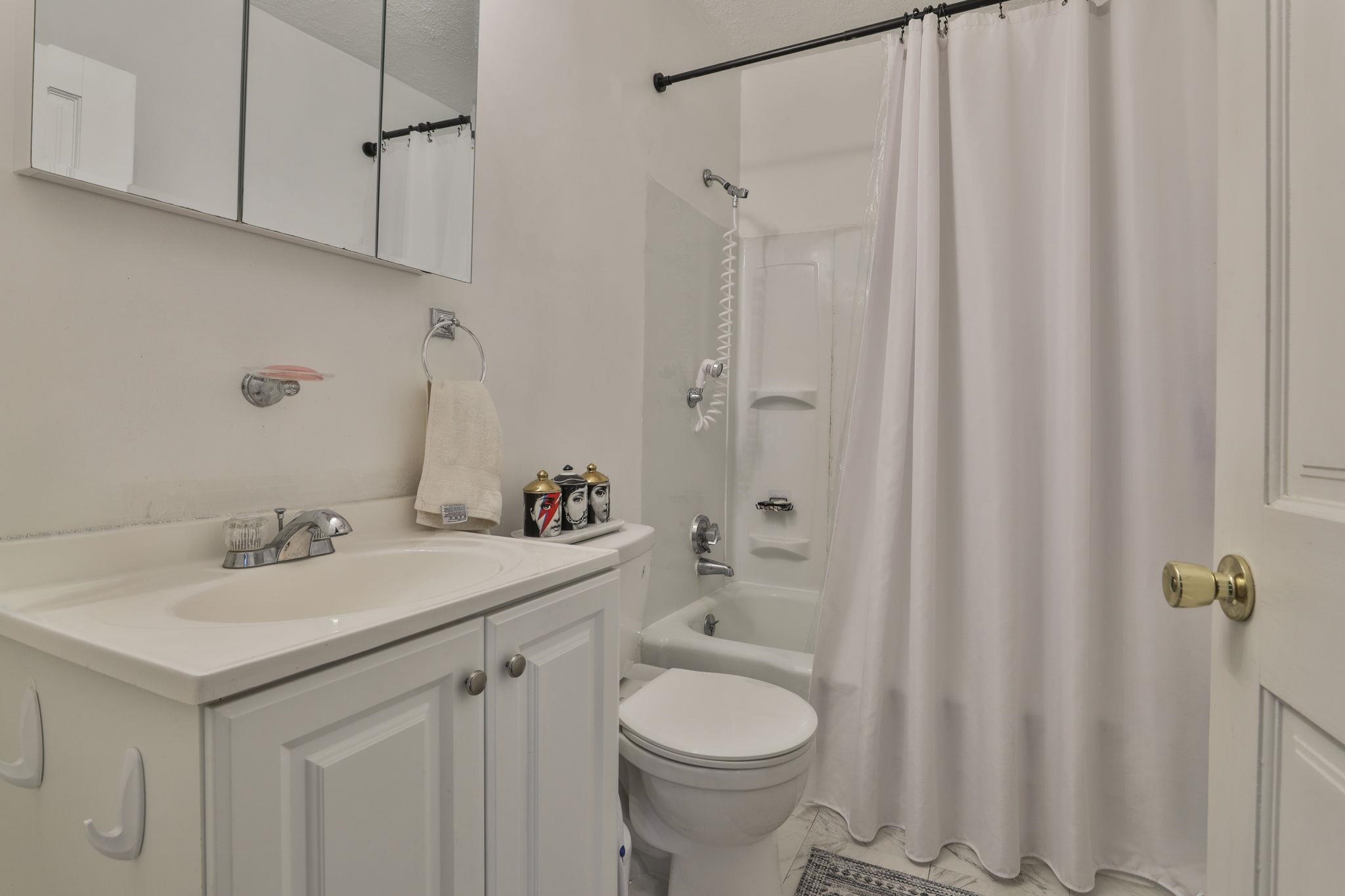 97 Dearborn Street Manchester, NH 03103 - Photo 30 of 33