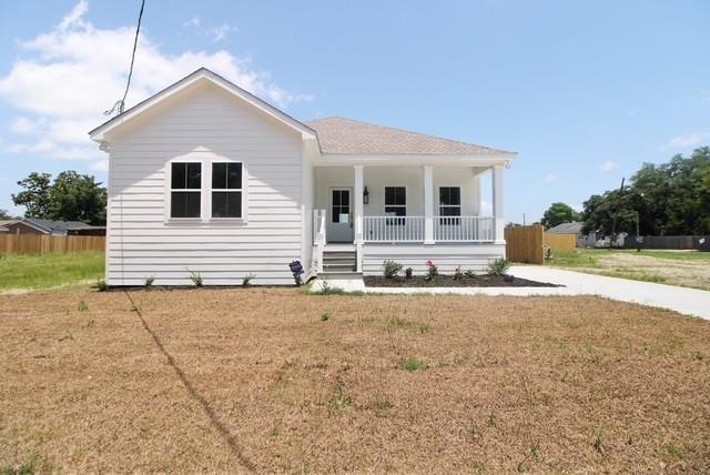 1924 Toledano Street Kenner, LA 70062 - Photo 1 of 18