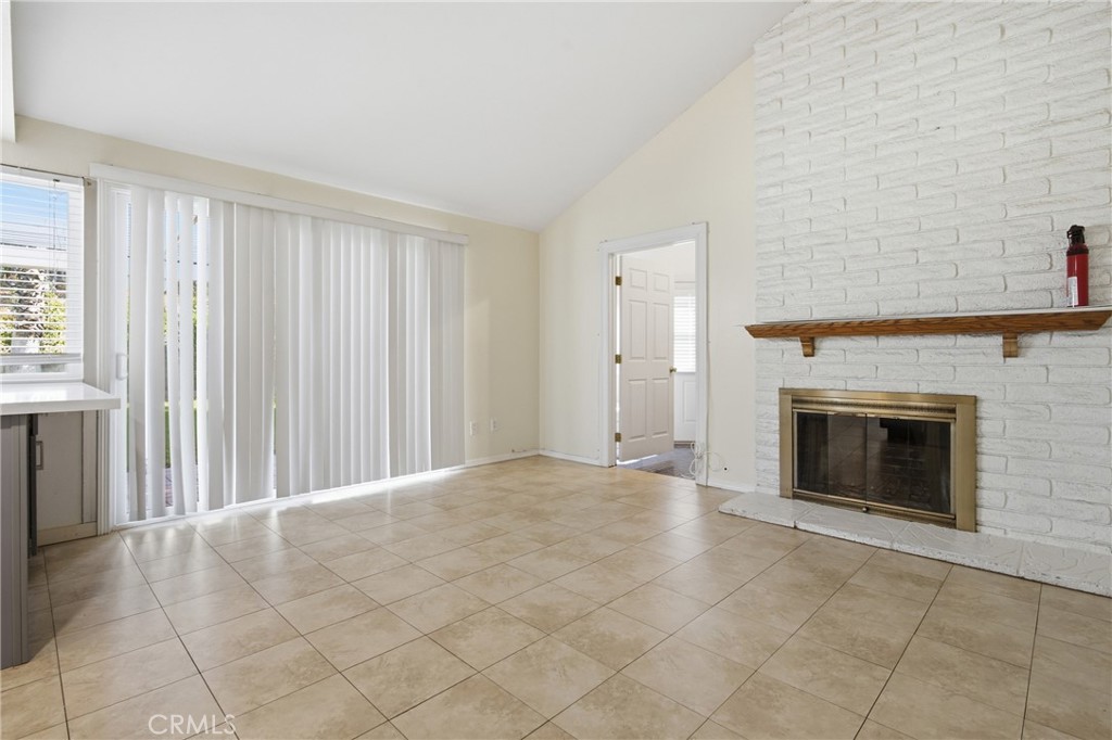 370 West Blaine Street Riverside, CA 92507 - Photo 11 of 29