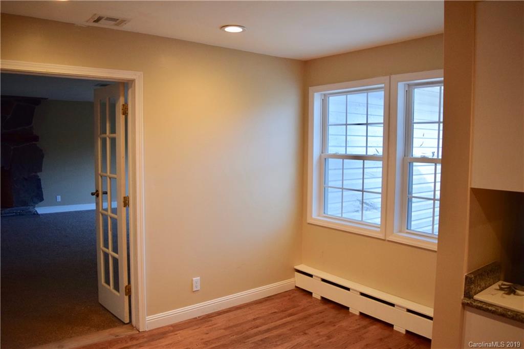 508 Riverside Drive Morganton, NC 28655 - Photo 6 of 18 Gallery Image 6