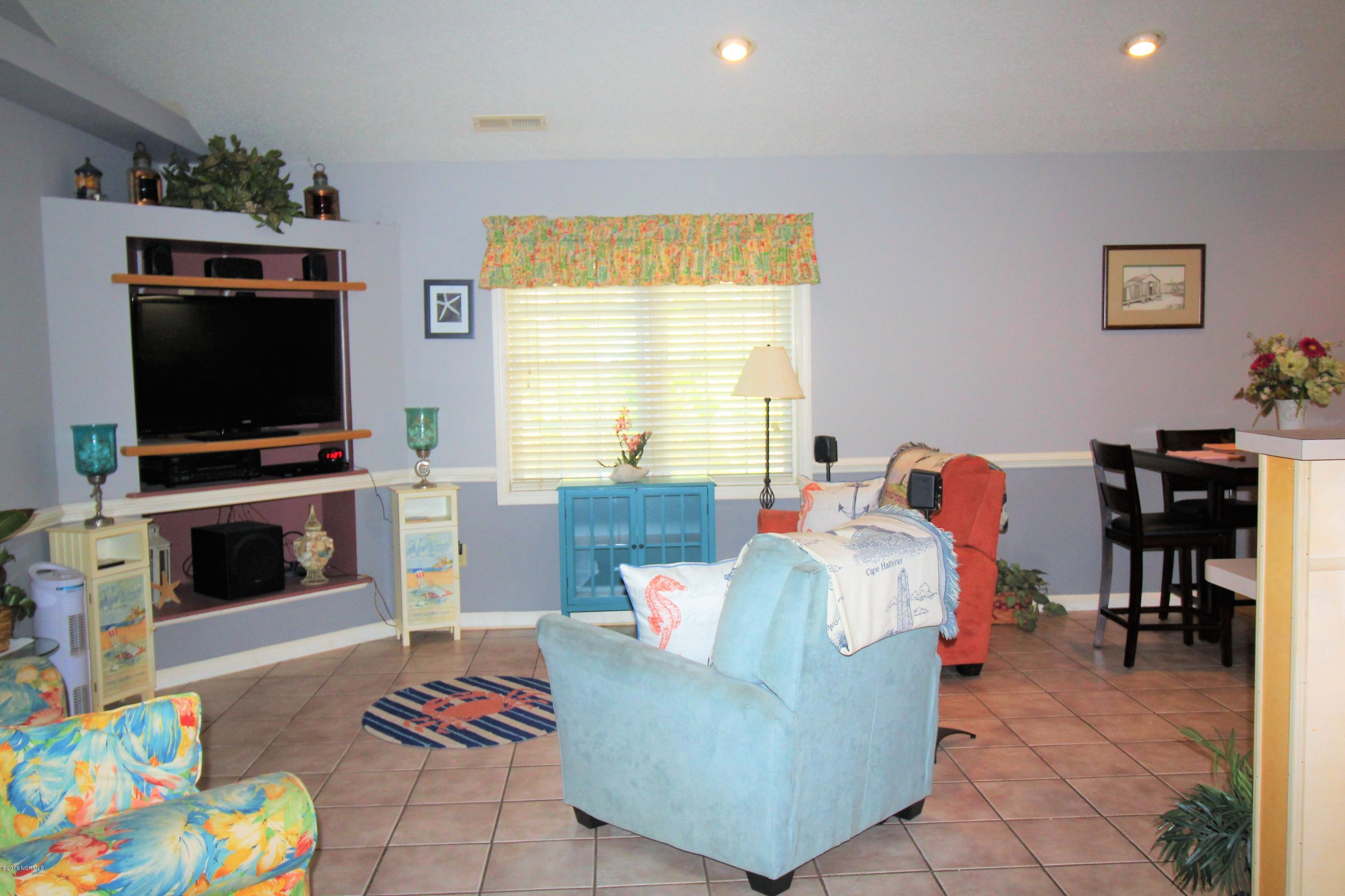 505 Stately Pines Road New Bern, NC 28560 - Photo 17 of 36 Great Room