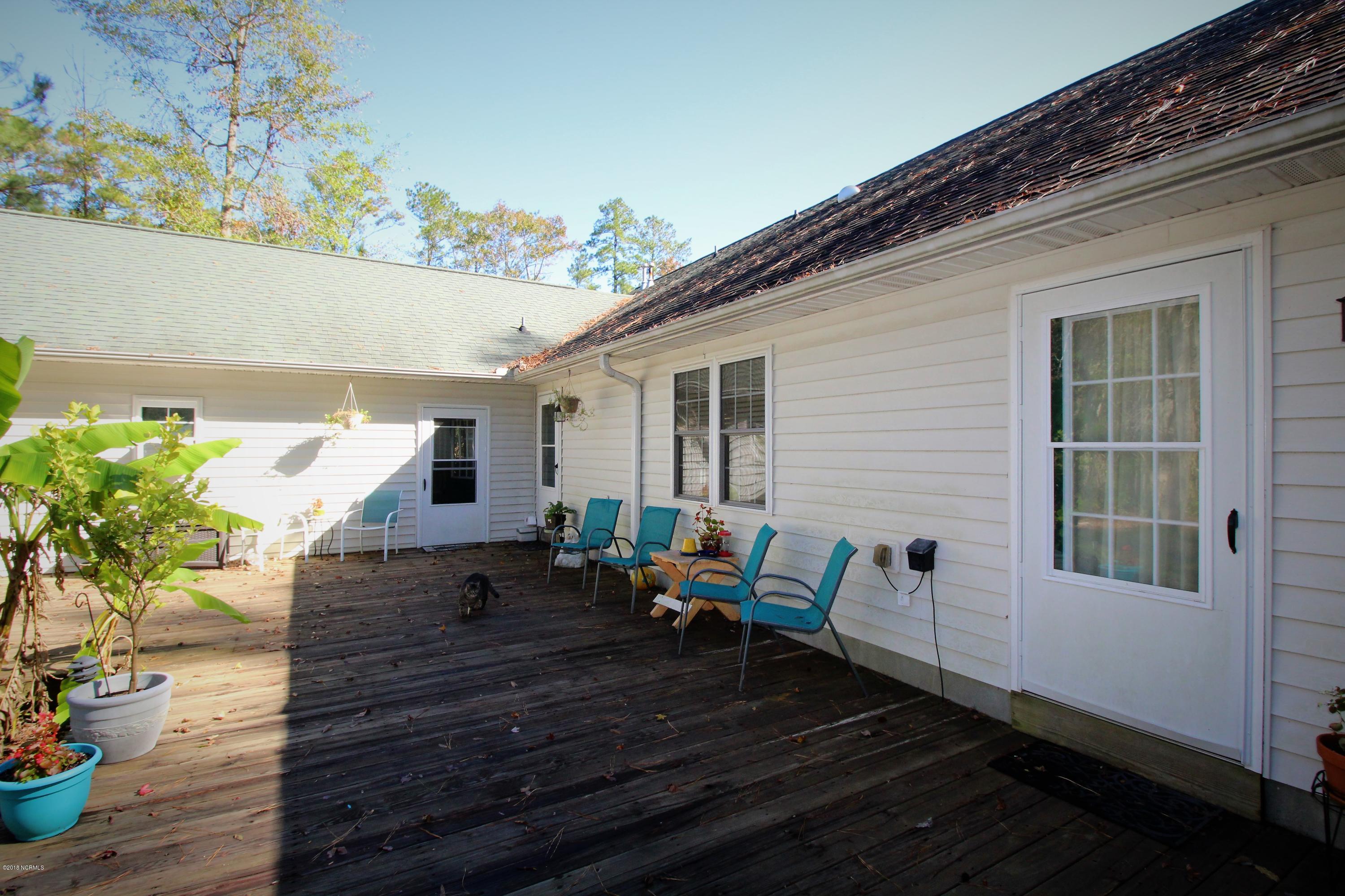 505 Stately Pines Road New Bern, NC 28560 - Photo 34 of 36 Deck