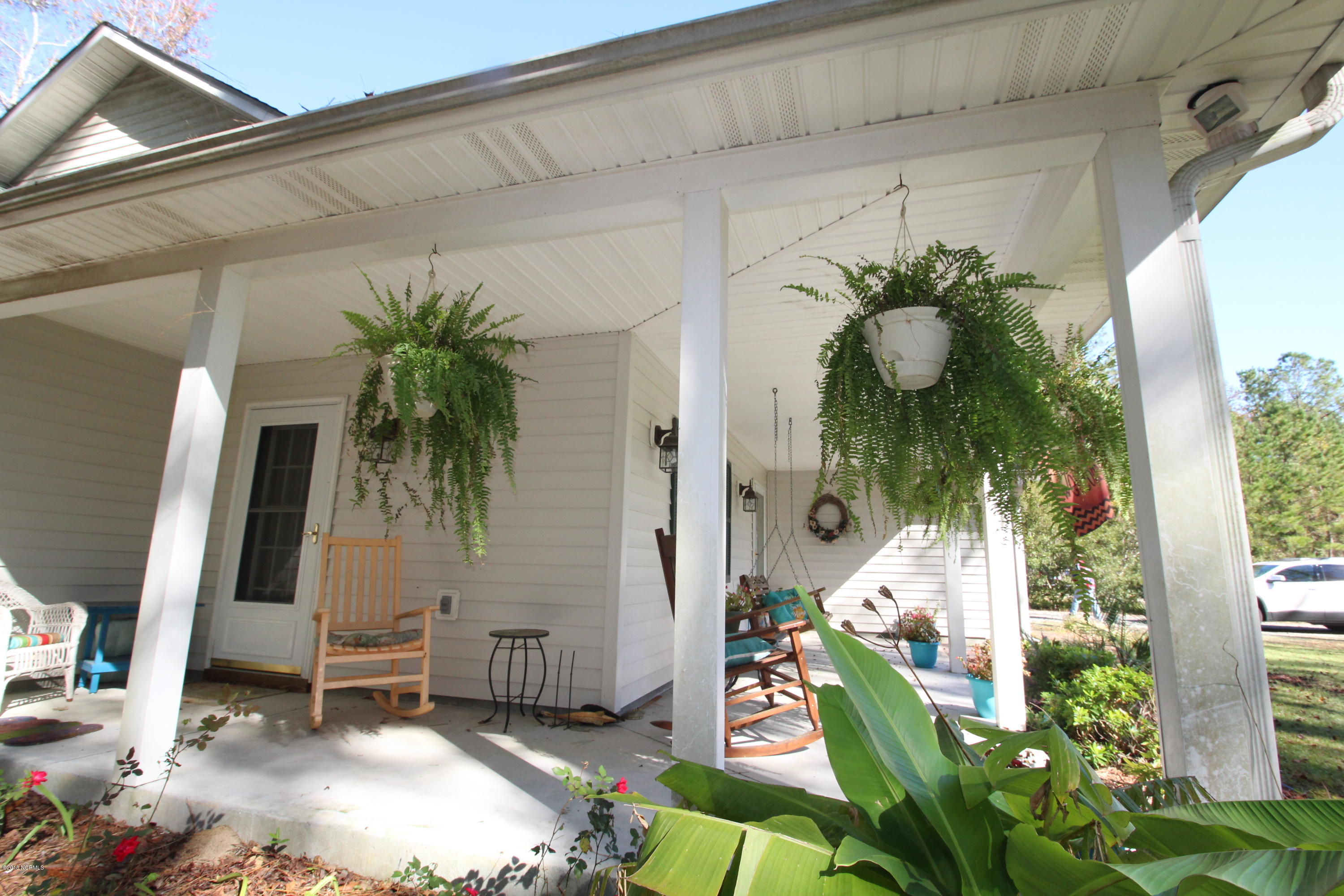 505 Stately Pines Road New Bern, NC 28560 - Photo 4 of 36 Front Porch