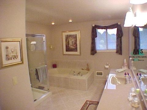 3131 Quail Rochester, MI 48309 - Photo 6 of 8 823330-5.JPG