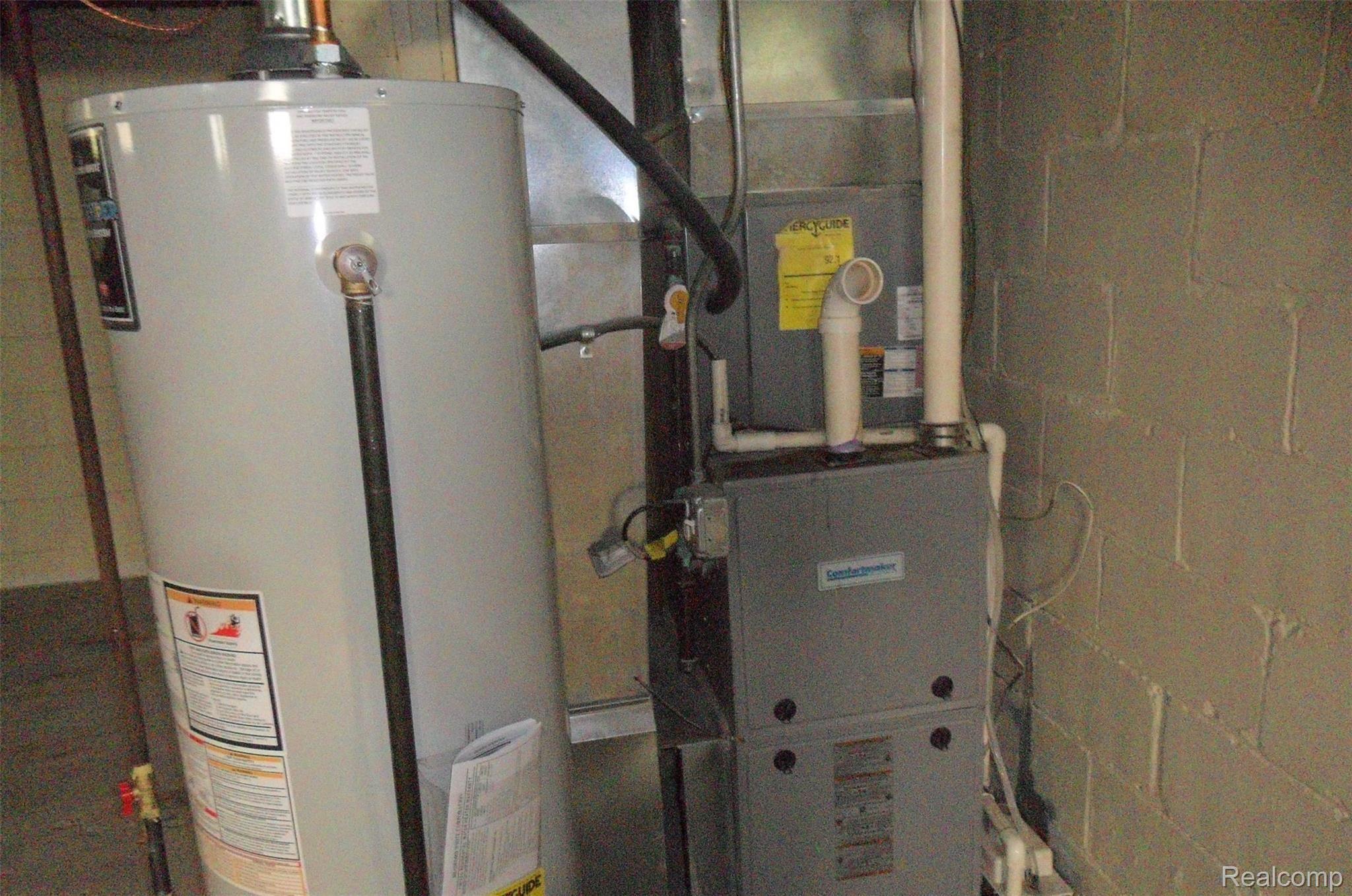 6537 Pelham Road Allen Park, MI 48101 - Photo 10 of 11 p furnace.jpg