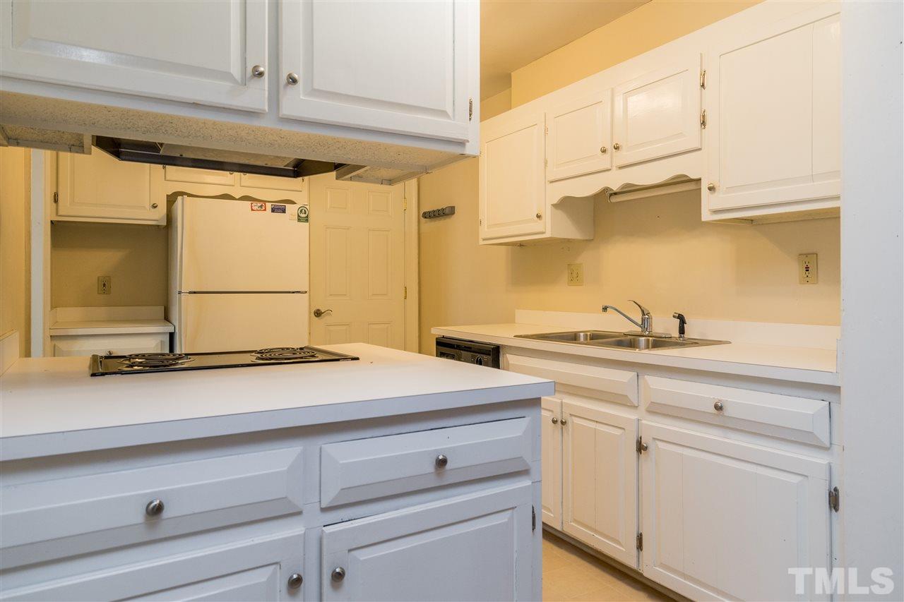 2254 The Circle Raleigh, NC 27608 - Photo 11 of 22