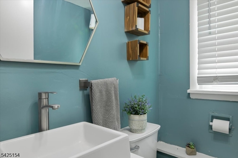 234 Aldene Road Roselle, NJ 07203 - Photo 26 of 27